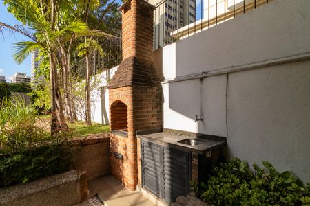 Apartamento à venda com 215m², 3 quartos e 4 vagasÁrea comum - Churrasqueira