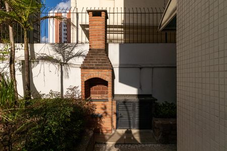 Apartamento à venda com 215m², 3 quartos e 4 vagasÁrea comum - Churrasqueira