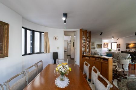 Apartamento à venda com 215m², 3 quartos e 4 vagasSala de Jantar