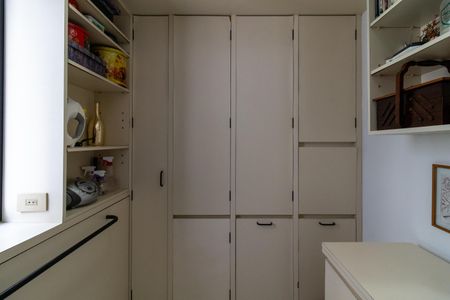 Apartamento à venda com 215m², 3 quartos e 4 vagasQuarto de Serviço