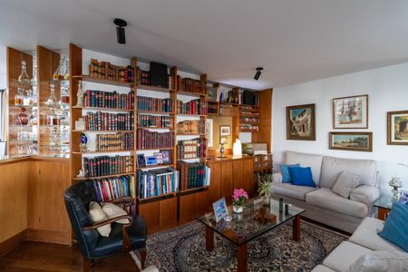 Apartamento à venda com 215m², 3 quartos e 4 vagasSala