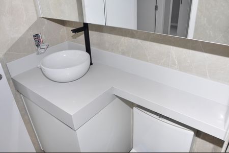 Apartamento para alugar com 42m², 2 quartos e 1 vagaBanheiro Social
