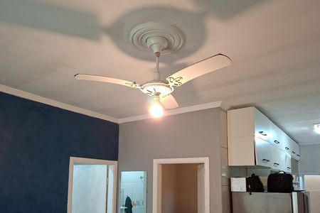 Casa de condomínio para alugar com 33m², 1 quarto e 1 vaga Casa de condomínio para alugar com 33m², 1 quarto e 1 vagaSala