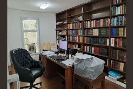 Casa à venda com 4 quartos, 450m² em Planalto Paulista, São Paulo