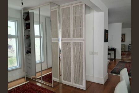 Casa à venda com 4 quartos, 450m² em Planalto Paulista, São Paulo
