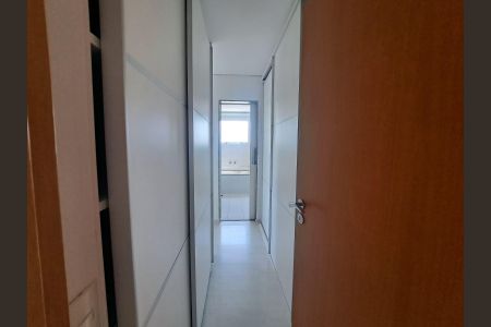 Apartamento à venda com 180m², 3 quartos e 4 vagasCloset