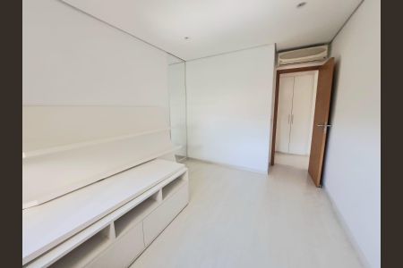 Apartamento à venda com 180m², 3 quartos e 4 vagasSuíte 1