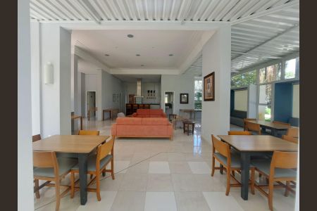 Apartamento à venda com 180m², 3 quartos e 4 vagasÁrea comum