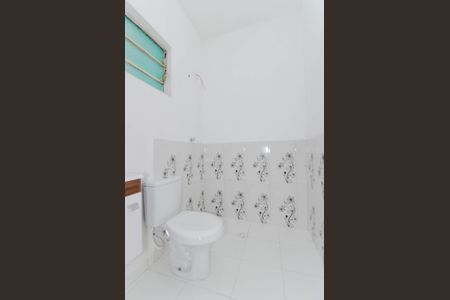 Casa para alugar com 175m², 2 quartos e 4 vagasEdícula - Banheiro 