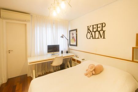 Apartamento à venda com 222m², 4 quartos e 4 vagasSuíte 2