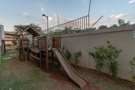 Apartamento para alugar com 55m², 2 quartos e 1 vagaÁrea comum - Playground