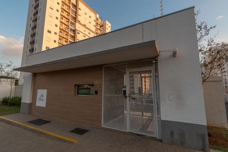 Apartamento para alugar com 55m², 2 quartos e 1 vagaFachada e Portaria