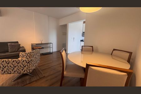 Apartamento à venda com 80m², 3 quartos e 1 vagaSala