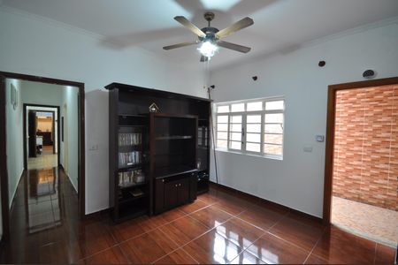 Casa para alugar com 120m², 3 quartos e 2 vagasSala