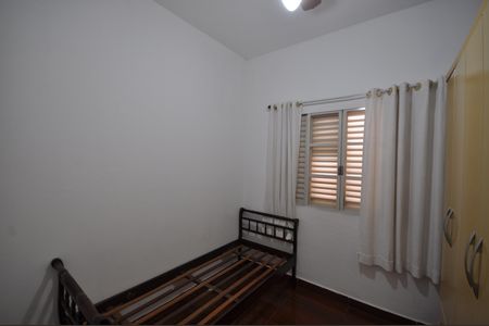 Casa para alugar com 120m², 3 quartos e 2 vagasQuarto 2