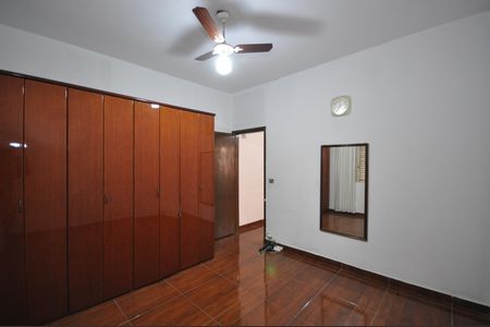 Casa para alugar com 120m², 3 quartos e 2 vagasQuarto 1