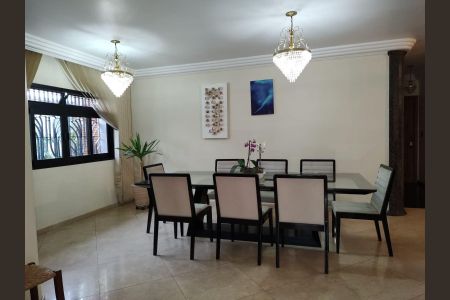 Casa à venda com 450m², 5 quartos e 5 vagas