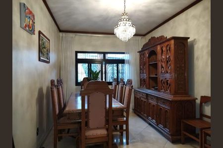 Casa à venda com 450m², 5 quartos e 5 vagas