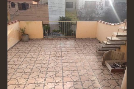 Casa à venda com 220m², 3 quartos e 2 vagas