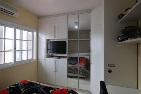 Casa à venda com 200m², 3 quartos e 2 vagasQuarto 2