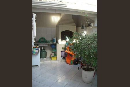 Casa à venda com 156m², 3 quartos e 2 vagas