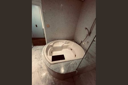 Apartamento à venda com 190m², 3 quartos e 3 vagas