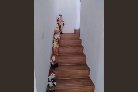 Casa à venda com 254m², 3 quartos e 2 vagas