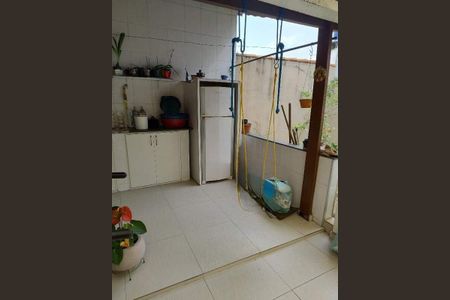 Casa à venda com 254m², 3 quartos e 2 vagas