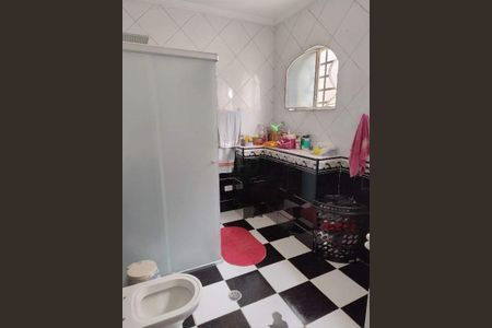 Casa à venda com 254m², 3 quartos e 2 vagas