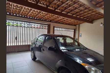 Casa à venda com 254m², 3 quartos e 2 vagas