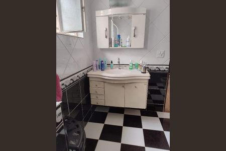 Casa à venda com 254m², 3 quartos e 2 vagas