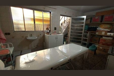 Casa à venda com 171m², 2 quartos e 2 vagas