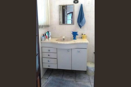 Casa à venda com 222m², 3 quartos e 2 vagas