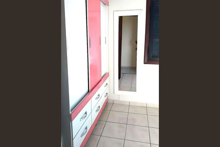 Casa à venda com 222m², 3 quartos e 2 vagas