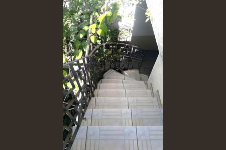 Casa à venda com 222m², 3 quartos e 2 vagas