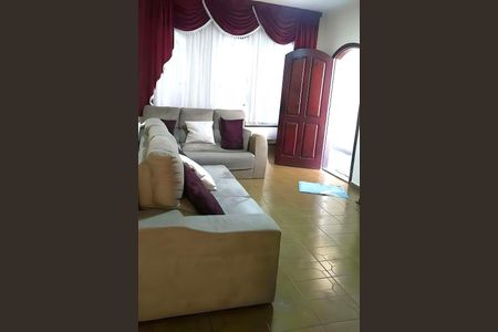 Casa à venda com 222m², 3 quartos e 2 vagas