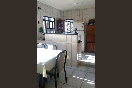 Casa à venda com 222m², 3 quartos e 2 vagas