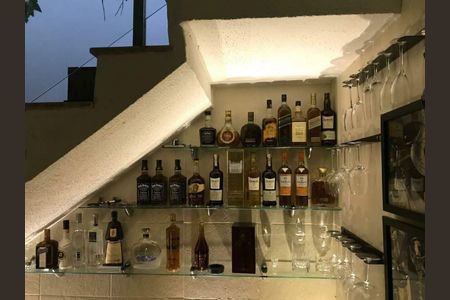 Casa à venda com 312m², 4 quartos e 4 vagas