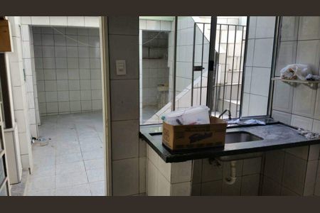 Casa à venda com 180m², 2 quartos e 2 vagas