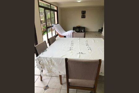 Casa à venda com 333m², 3 quartos e 5 vagas