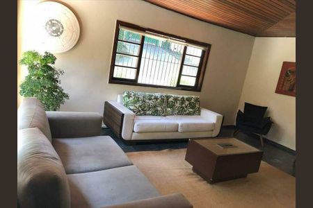 Casa à venda com 333m², 3 quartos e 5 vagas