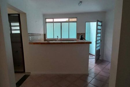 Casa à venda com 194m², 4 quartos e 2 vagas