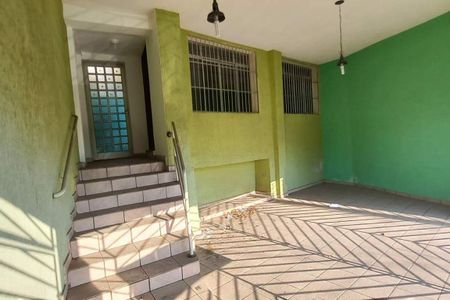 Casa à venda com 194m², 4 quartos e 2 vagas