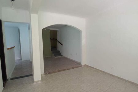 Casa à venda com 194m², 4 quartos e 2 vagas