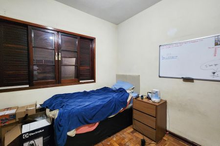 Casa à venda com 180m², 3 quartos e 4 vagasQuarto 3