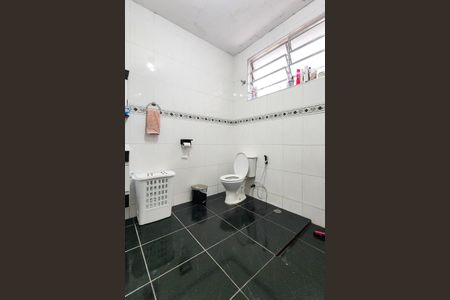 Casa à venda com 180m², 3 quartos e 4 vagasBanheiro