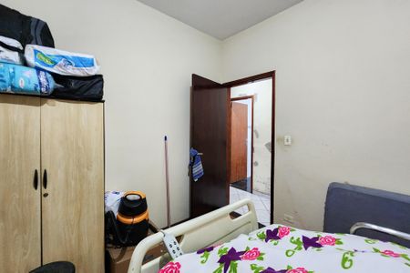 Casa à venda com 180m², 3 quartos e 4 vagasQuarto 2