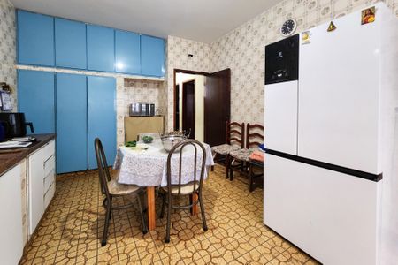 Casa à venda com 180m², 3 quartos e 4 vagasCozinha