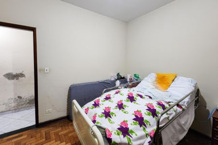Casa à venda com 180m², 3 quartos e 4 vagasQuarto 2