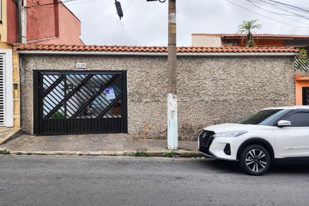 Casa à venda com 180m², 3 quartos e 4 vagasFachada